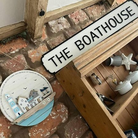 Stunning Quirky 2-Bed Cottage In New Brighton Wallasey Exterior photo